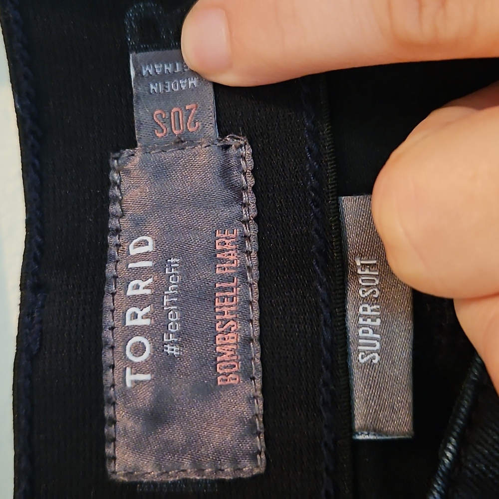 Torrid Jeans - Picture 2 of 3